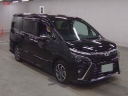 TOYOTA VOXY FOR SALE IN KENYA